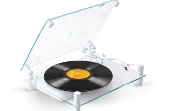 Clear Turntable: Minimalist Design Meets Reducing-Edge Audio