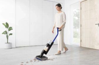 Dyson’s first devoted arduous flooring cleaner doesn’t suck