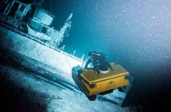Ohio Billionaire Plans to Take His Personal Submersible to the Titanic Wreck Website