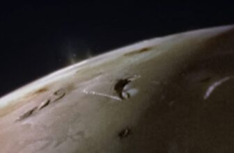 NASA’s Juno Probe Spies Plumes Above Jupiter Moon’s Lava Lakes