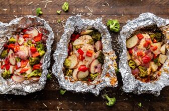 Tacky Ranch Hen Foil Packets