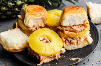 Sluggish Cooker Creamy BBQ Rooster Sliders