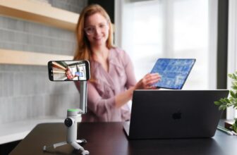Insta360’s Circulation Professional smartphone gimbal makes use of Apple’s DockKit to trace you