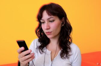 5 causes to purchase Sony’s wired earbuds over Apple’s EarPods